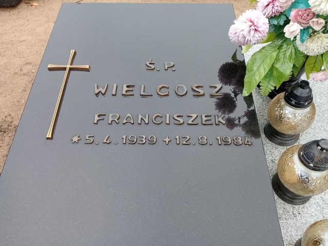 Franciszek Wielgosz 1939 Drezdenko - Grobonet - Wyszukiwarka osób pochowanych