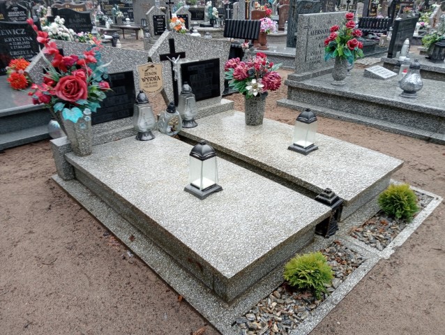 Grób Czesław Wyrwa