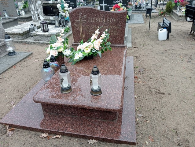 Grób Janina Ciesielska