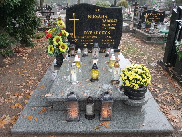 Grób Tadeusz Bugara