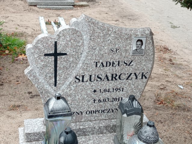 Tadeusz Ślusarczyk 1951 Drezdenko - Grobonet - Wyszukiwarka osób pochowanych