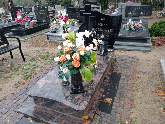 Grób Roman Buczkowski