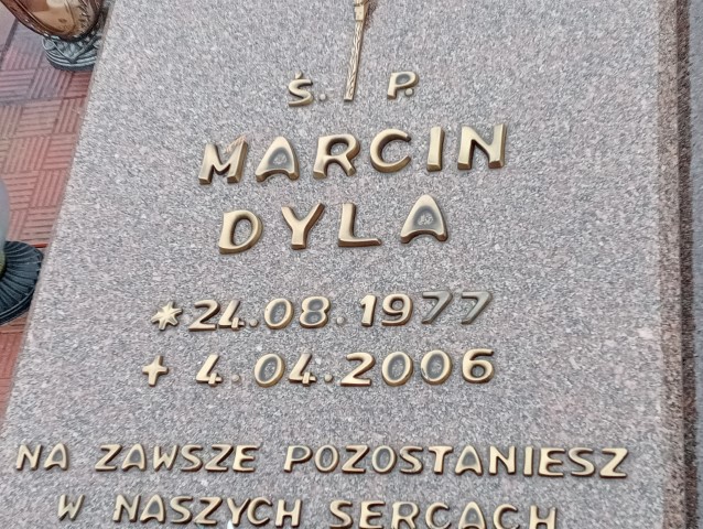 Marcin Dyla 1977 Drezdenko - Grobonet - Wyszukiwarka osób pochowanych
