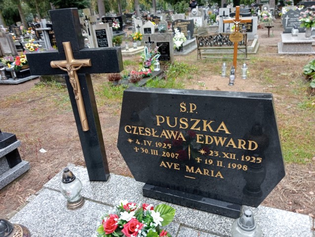 Czesława Puszka 1925 Drezdenko - Grobonet - Wyszukiwarka osób pochowanych