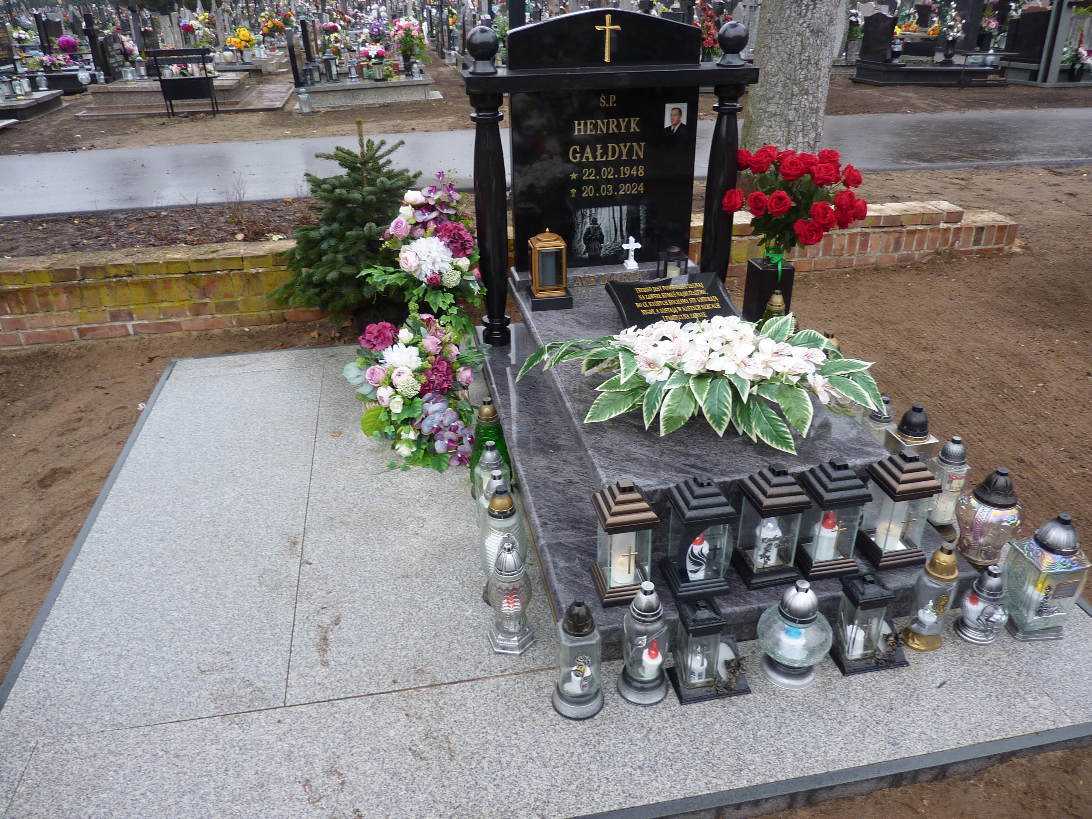Grób HENRYK GAŁDYN