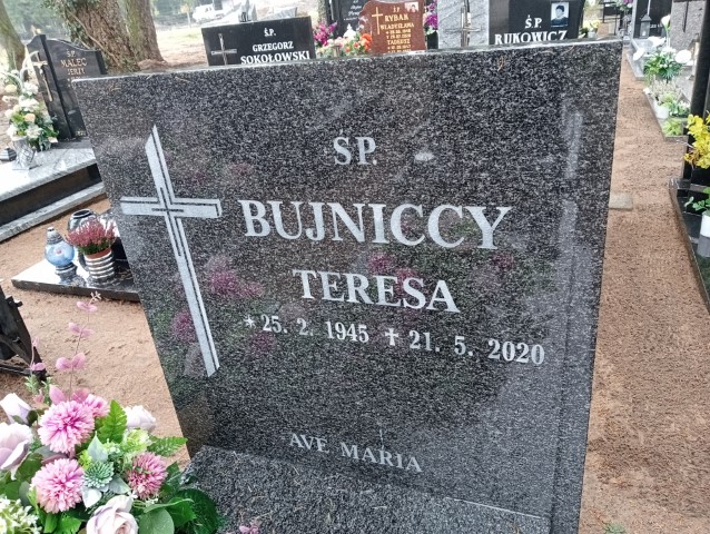 Teresa Bujnicka 1945 Drezdenko - Grobonet - Wyszukiwarka osób pochowanych