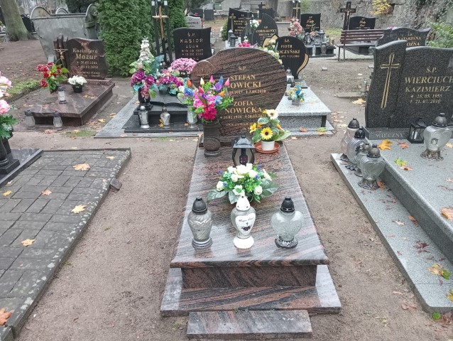 Grób Zofia Nowicka