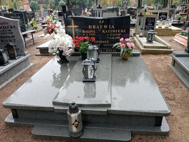 Grób Tomasz Dratwia